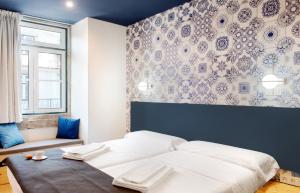Superior Double Room room in Rodamon Lisboa Hostel