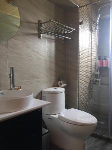 Phòng 3 Người Có Phòng Tắm Riêng (Triple Room with Private Bathroom)