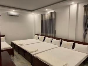 Phòng Ngủ Tập Thể 4 Giường Cả Nam và Nữ (4 Bed Mixed Dorm)
