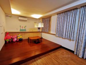 Phòng Deluxe 4 Người (Deluxe Quadruple Room)