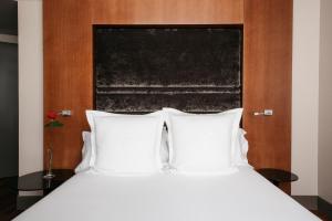 Single Room room in Hotel Banke Opera Autograph Collection