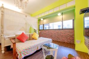 Phòng Deluxe Giường Đôi Có Vòi Sen (Deluxe Double Room with Shower)