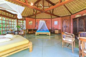 Phòng Gia Đình (3 Người Lớn) (Family Room (3 Adults))