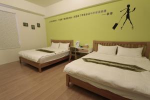 Phòng Gia Đình Với Phòng Tắm Chung (Family Room with Shared Bathroom)