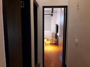 Phòng Giường Đôi Có Phòng Tắm Riêng (Double Room with Private Bathroom)
