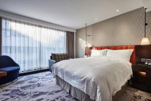 Phòng Đôi Loại Sang (Deluxe Double Room)