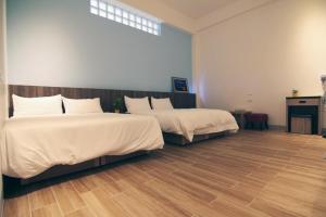 Phòng Tiêu Chuẩn 4 Người (Standard Quadruple Room)