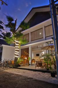 Villa có hồ bơi riêng (Villa With Private Pool)
