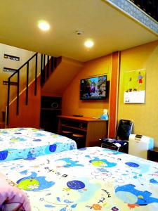 Phòng Gia Đình Nhìn Ra Biển Từ Phía Bên Cạnh (Family Room with Side Sea View)