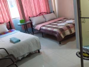 Phòng 3 Người Có Phòng Tắm Riêng (Triple Room with Private Bathroom)