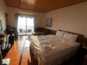 Phòng Giường Đôi Nhìn Ra Hồ Nước (Double Room with Lake View)