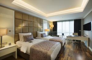 Deluxe Room with Prince's Islands View - Free Spa Access room in Dedeman Bostanci Istanbul Hotel & Convention Center
