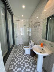 Phòng 4 Người Có Ban Công (Quadruple Room with Balcony)