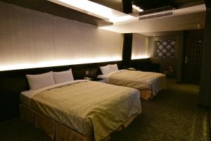 Phòng 4 Người Đi Kèm Chỗ Đỗ Xe Riêng (Nhận Phòng Lúc 18:00) (Quadruple Room with Private Parking (Check-in at 18:00))
