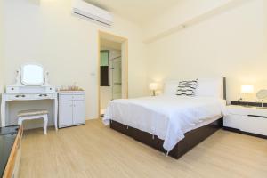 Phòng Tiêu Chuẩn Giường Đôi (Standard Double Room)