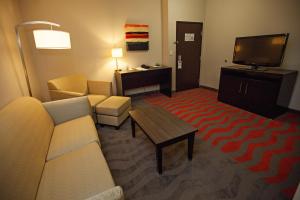 King Suite room in Holiday Inn Houston West - Westway Park an IHG Hotel