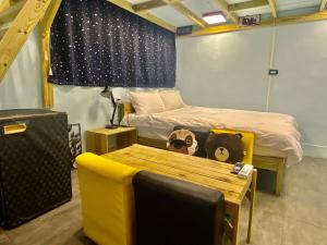 Phòng Gia Đình Loại Sang (Deluxe Family Room)