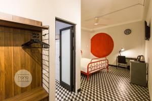 Phòng Đôi Loại Sang có Phòng Tắm (Deluxe Double Room with Bath)