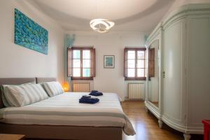 One-Bedroom Apartment room in Sant'Ambrogio Charming Flat