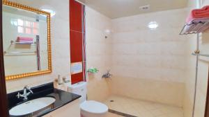 Phòng Bốn Người Có Phòng Tắm Riêng (Quadruple Room with Private Bathroom)