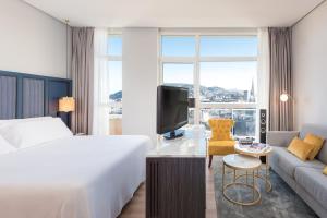 Junior Suite with Terrace room in Hotel Tryp San Sebastián Orly
