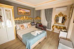 Budget Double Room room in Atlantis Royal Hotel