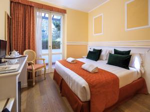Basic Double or Twin Room - Annex room in Hotel Villa Carlotta