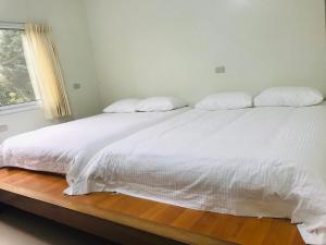 Phòng gia đình với phòng tắm riêng. (Family Room with Private Bathroom)