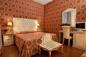 Basic Triple Room room in Locanda Casa Querini