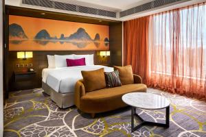 Club King or Twin Room room in Crowne Plaza Hong Kong Kowloon East, an IHG Hotel