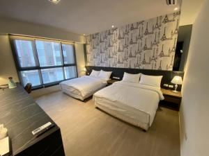 Phòng 4 Người Có Bồn Tắm (Quadruple Room with Bath)
