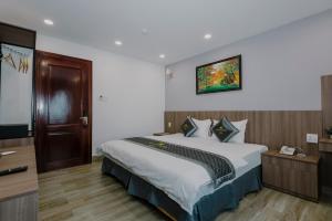 Phòng Deluxe (2 Người lớn + 1 Trẻ em) (Deluxe Room (2 Adults + 1 Child))