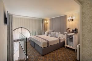 Duplex King Room room in Mystery Hotel Budapest