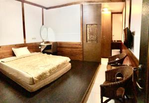 Phòng Có Giường Cỡ Queen (Queen Room)
