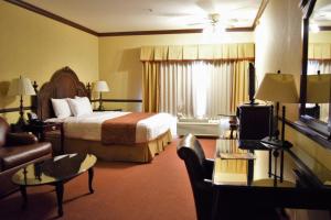 King Room - Disability Access room in Folk Inn Ontario Airport