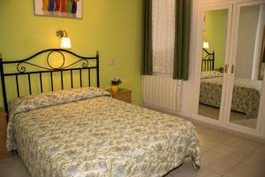 Double Room room in Hostal Los Alpes