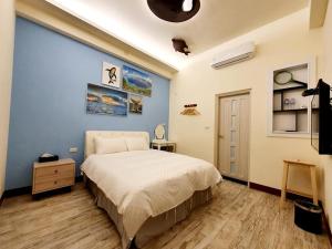 Phòng Deluxe Giường Đôi Có Vòi Sen (Deluxe Double Room with Shower)