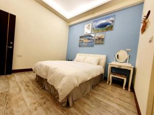 Phòng Deluxe Giường Đôi Có Vòi Sen (Deluxe Double Room with Shower)