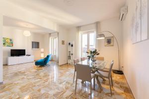 Two-Bedroom Apartment room in Flospirit Robbia