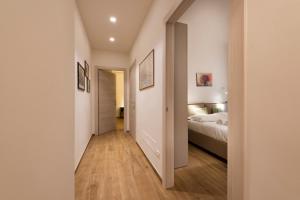 Two-Bedroom Apartment room in Apartments Florence - Modern Signoria