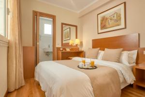 Standard Twin Room room in Athos Hotel