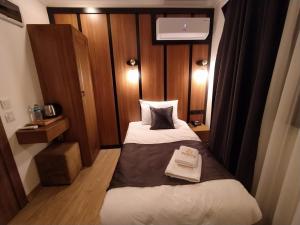 Budget Single Room room in Nupera Hotel