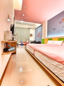 Non Pet-Friendly - Standard Quadruple Room
