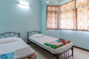 Standard Twin Room room in 7 Holder Guesthouse