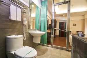 Phòng Đôi Loại Sang (Deluxe Double Room)