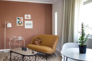 King Suite with Balcony room in CURIOCITY Green Point