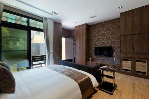 Phòng Deluxe Giường Đôi Có Bồn Tắm (Deluxe Double Room with Bath)