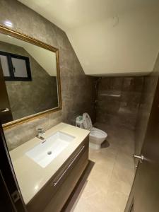 Phòng Đôi Phổ Thông (Economy Double Room)