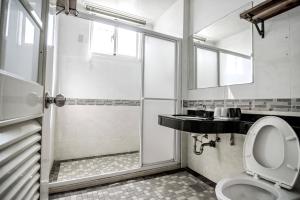 Phòng Deluxe 4 Người (Deluxe Quadruple Room)