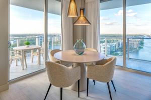 Two-Bedroom Apartment room in NEW2019 CornerSuite Amazing WaterViews +22TH Floor